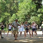 Play Tai Chi in Yangshuo park